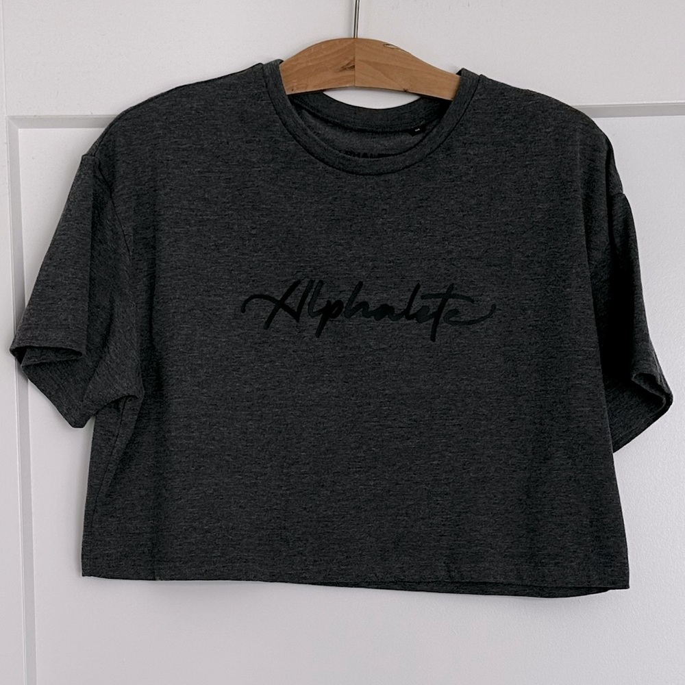 Alphalete. Medium.